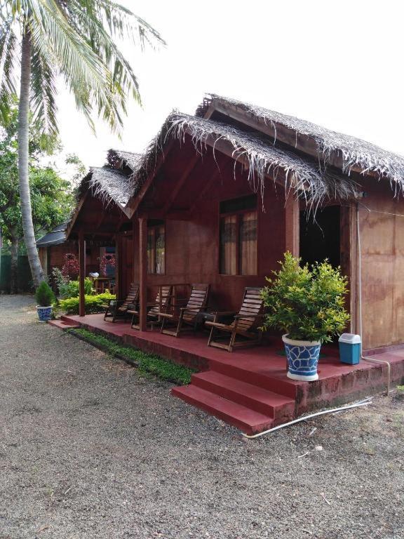 Blue Ocean Cabana Hotel Trincomalee Exterior foto
