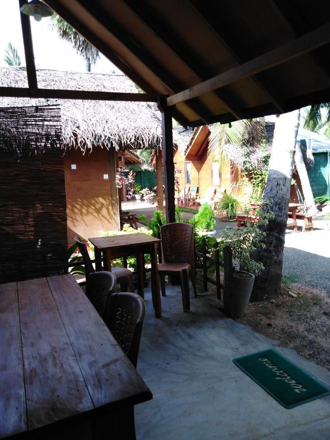 Blue Ocean Cabana Hotel Trincomalee Exterior foto